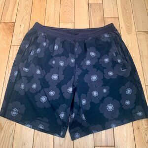Lululemon Bathing Shorts Men's 36 Large Waterproof Swimming Board